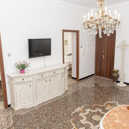 Living Sestri Airport Apartment เจนัว ภายนอก รูปภาพ