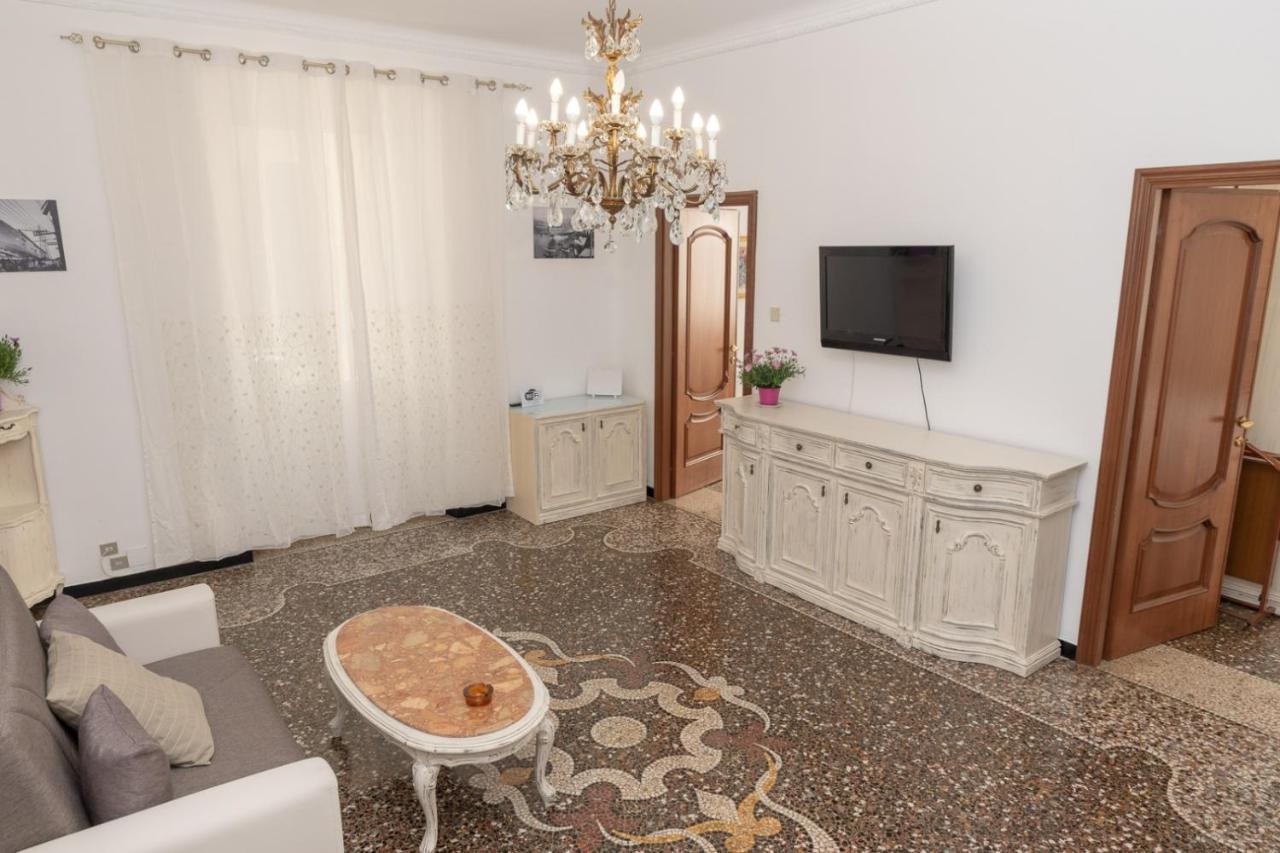 Living Sestri Airport Apartment เจนัว ภายนอก รูปภาพ